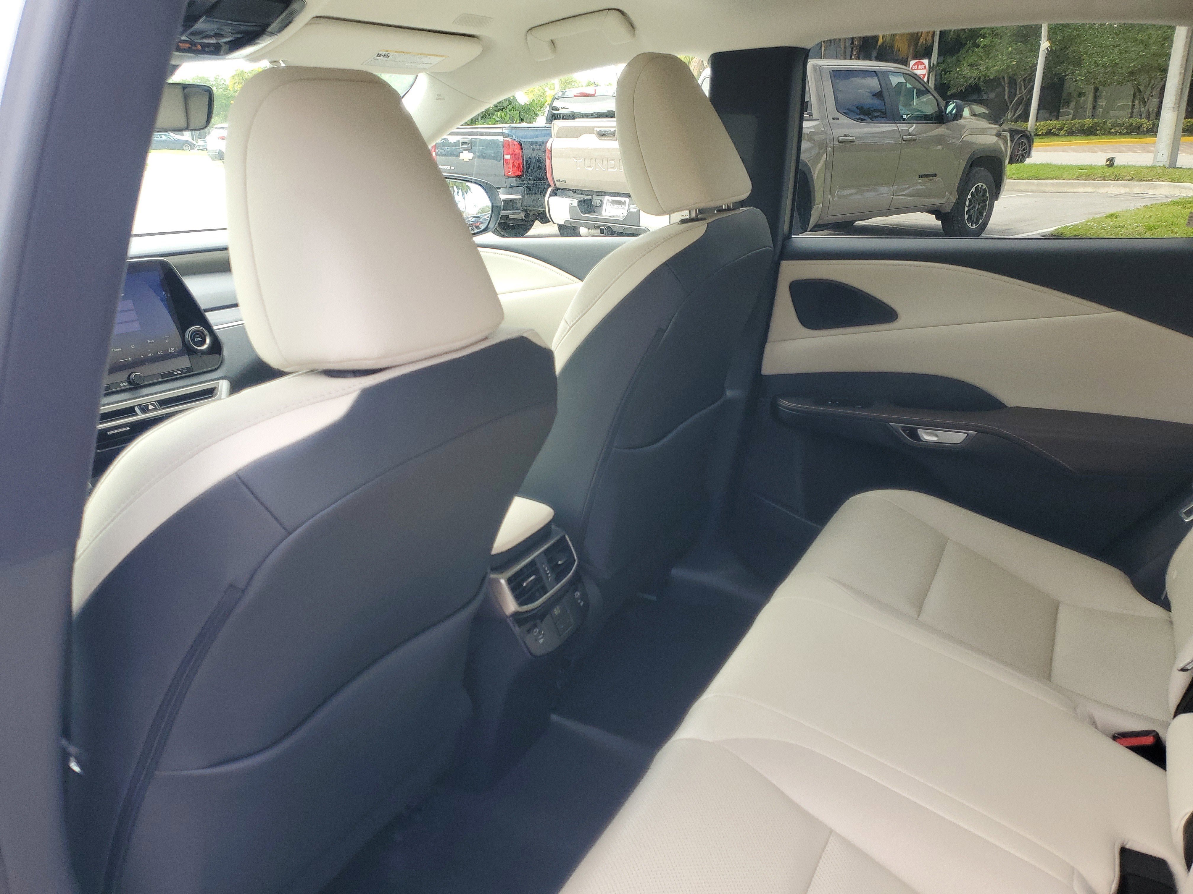 Certified Used 2024 Eminent White Pearl Lexus RX 350 image 17