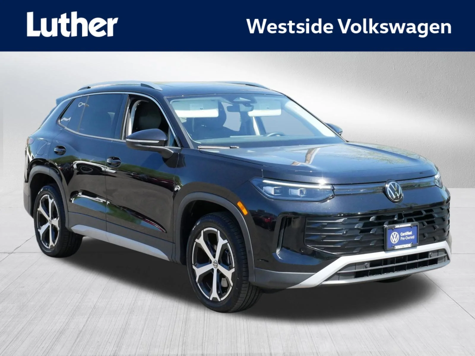 2025 Volkswagen Tiguan 2.0T SE 4Motion's photo