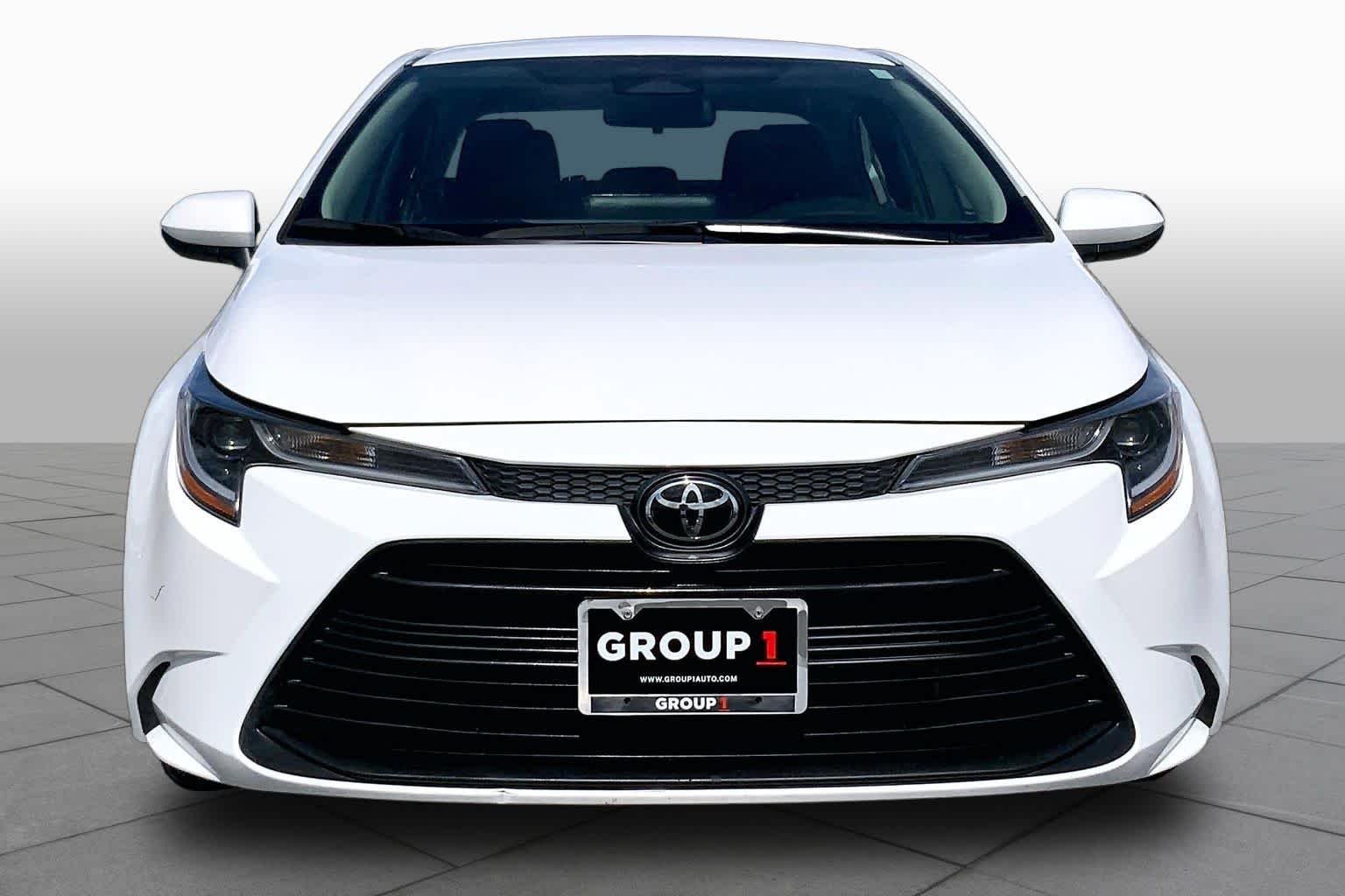 Used 2024 Ice Cap Toyota LE image 4