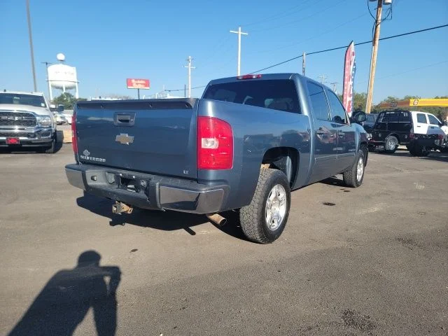 Used 2009 Blue Granite Metallic Chevrolet LT image 6