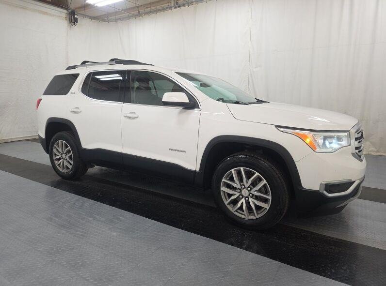 Used 2019 Summit White GMC SLE image 2