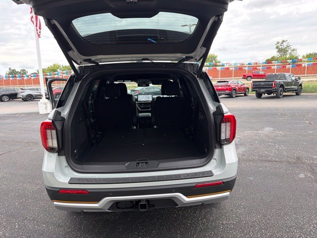New 2027 Avalanche Gray Ford Tremor image 28