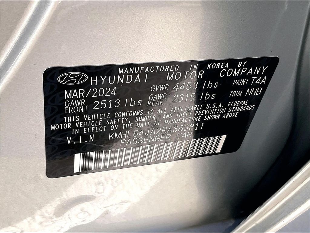 Used 2024 Silver Hyundai SEL image 33