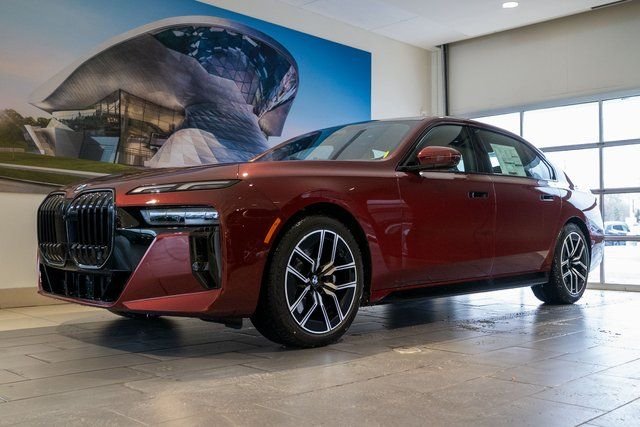 2026 BMW 7 Series 740i xDrive Sedan's photo