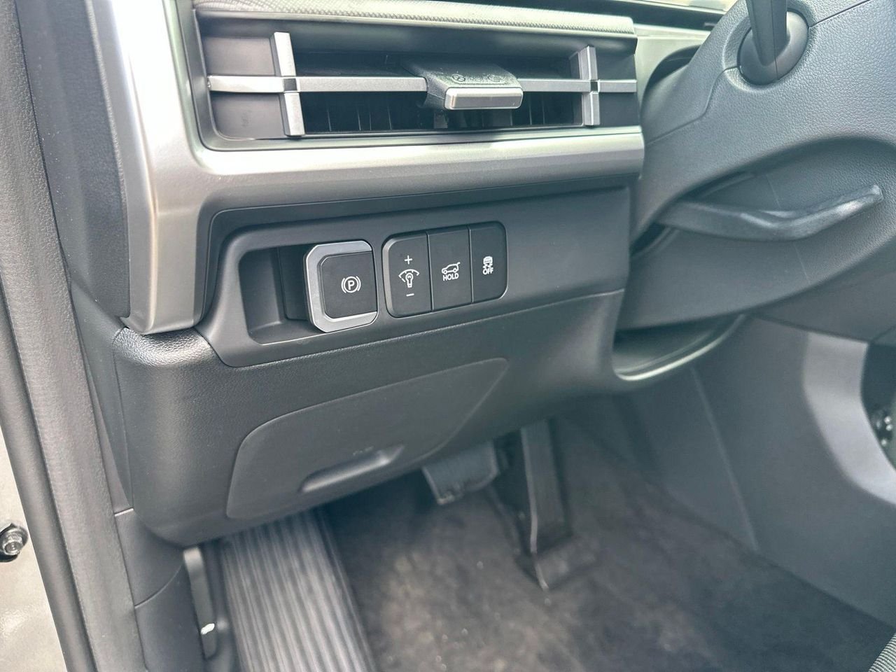 New 2026 Silver Hyundai SE AWD image 11