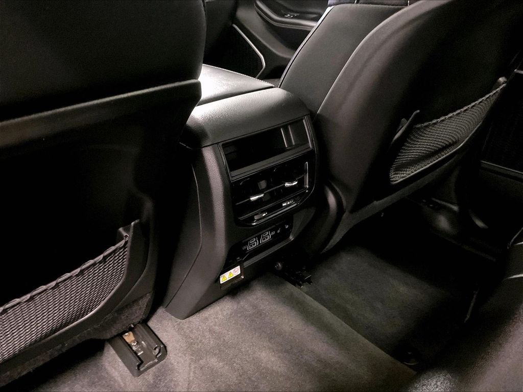 Used 2024 White Jeep 4xe image 28
