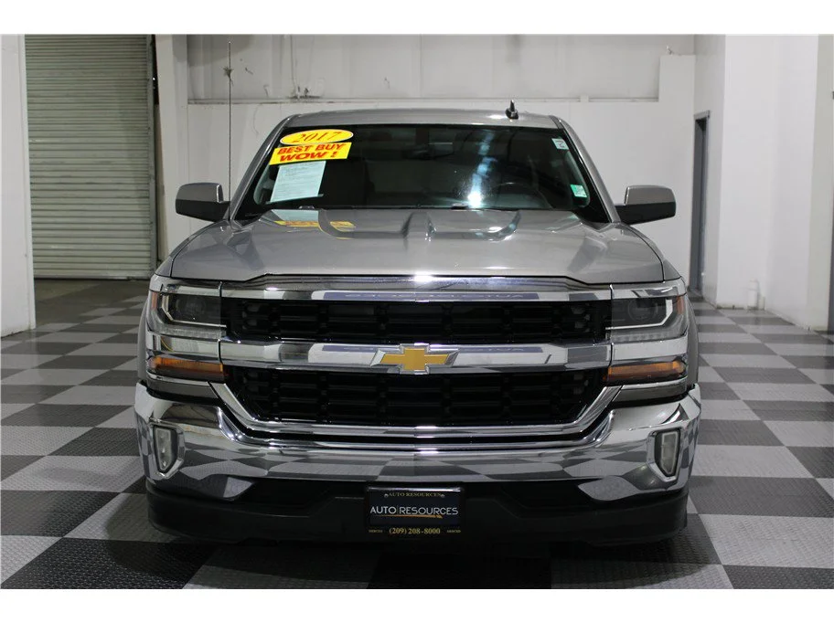 Used 2017 Pepperdust Metallic Chevrolet LT image 2