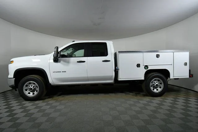 New 2026 Summit White Chevrolet WT image 16