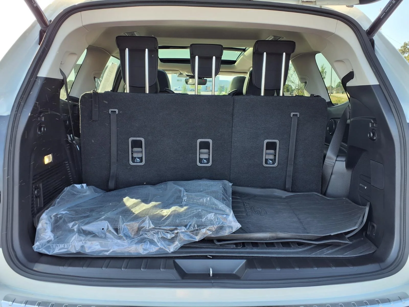 Used 2025  SUBARU UTILITY image 27