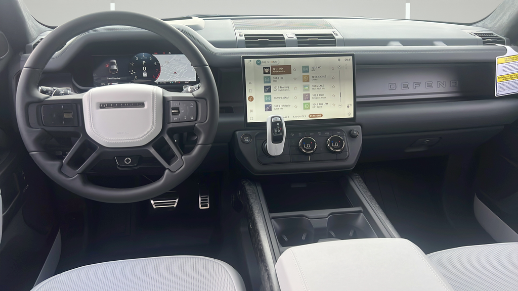 New 2026 Blue Land Rover  OCTA image 17