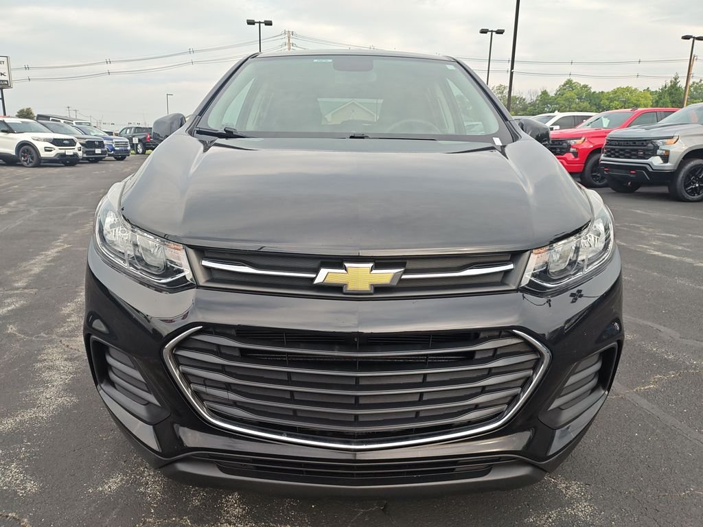 Used 2022 Black Chevrolet LS image 8