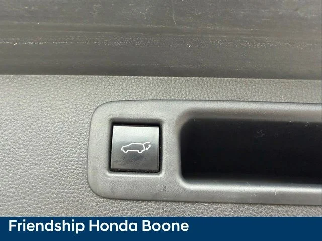 Used 2020 Silver Toyota XLE image 45