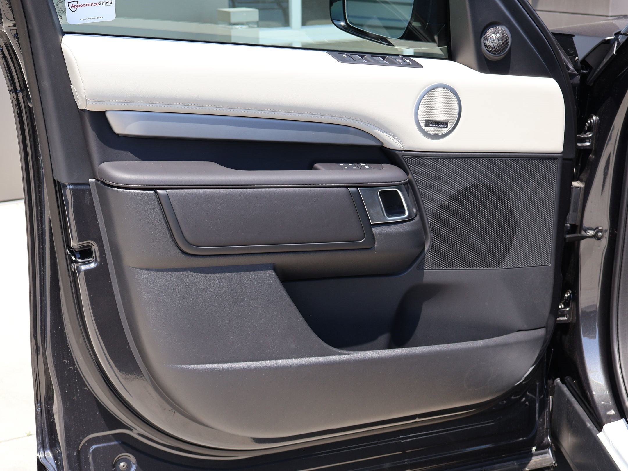 New 2026 Carpathian Grey LAND ROVER Gemini Edition image 10