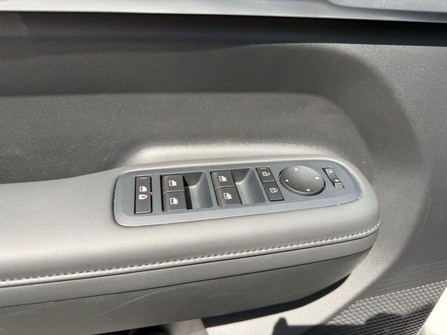 Used 2026 White Hyundai SEL image 13