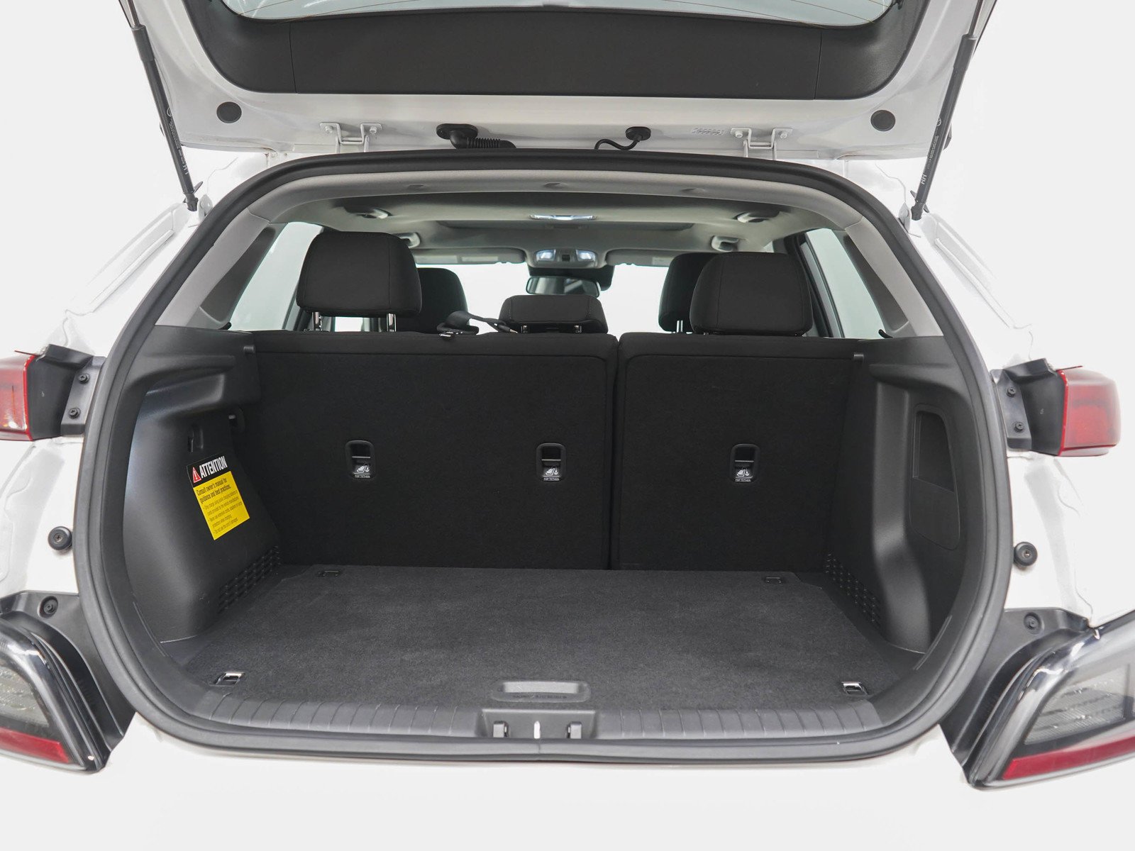 2023 Hyundai Kona EV SEL - Photo 16