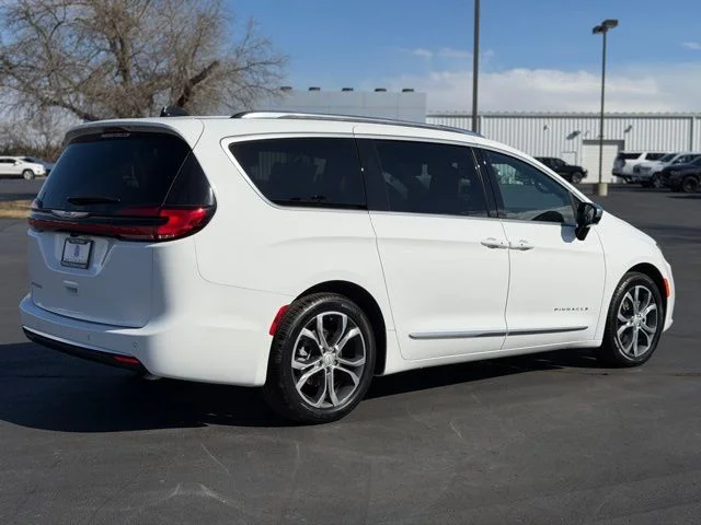 New 2026 White Chrysler Pinnacle image 7