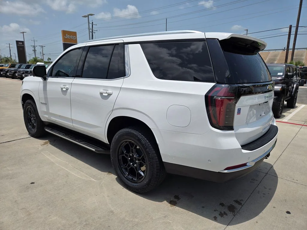 Used 2025 White Chevrolet LS image 5