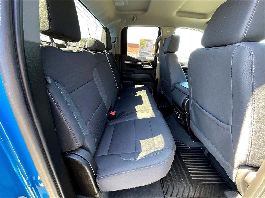 Used 2022 Blue GMC Elevation image 16
