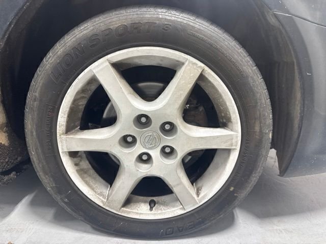 Used 2003 Black Nissan 3.5 SE image 4