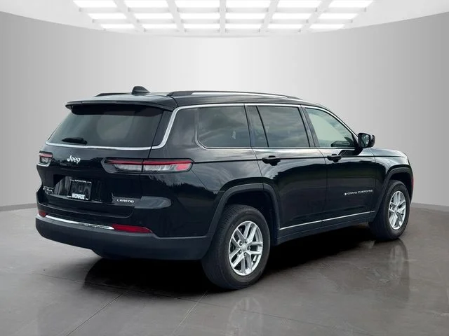 Certified Used 2022 Black Jeep Laredo image 7