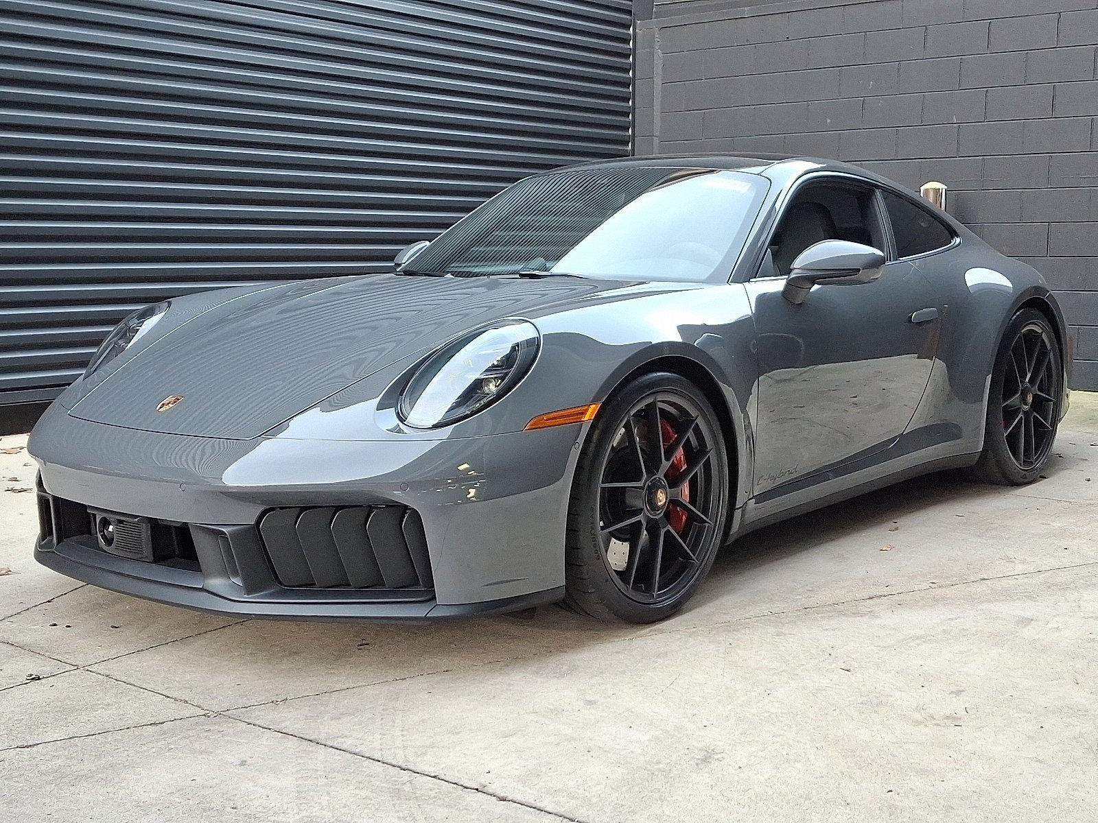 2025 Porsche 911 GTS