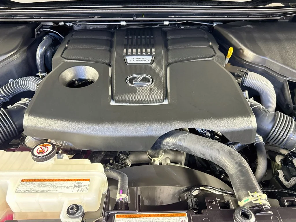Used 2025 Green Pearl Lexus 550 Overtrail image 42
