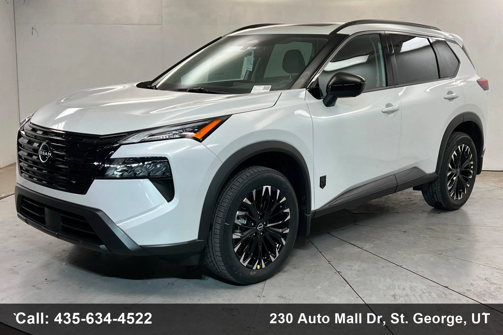 2026 Nissan Rogue Dark Armor AWD's photo