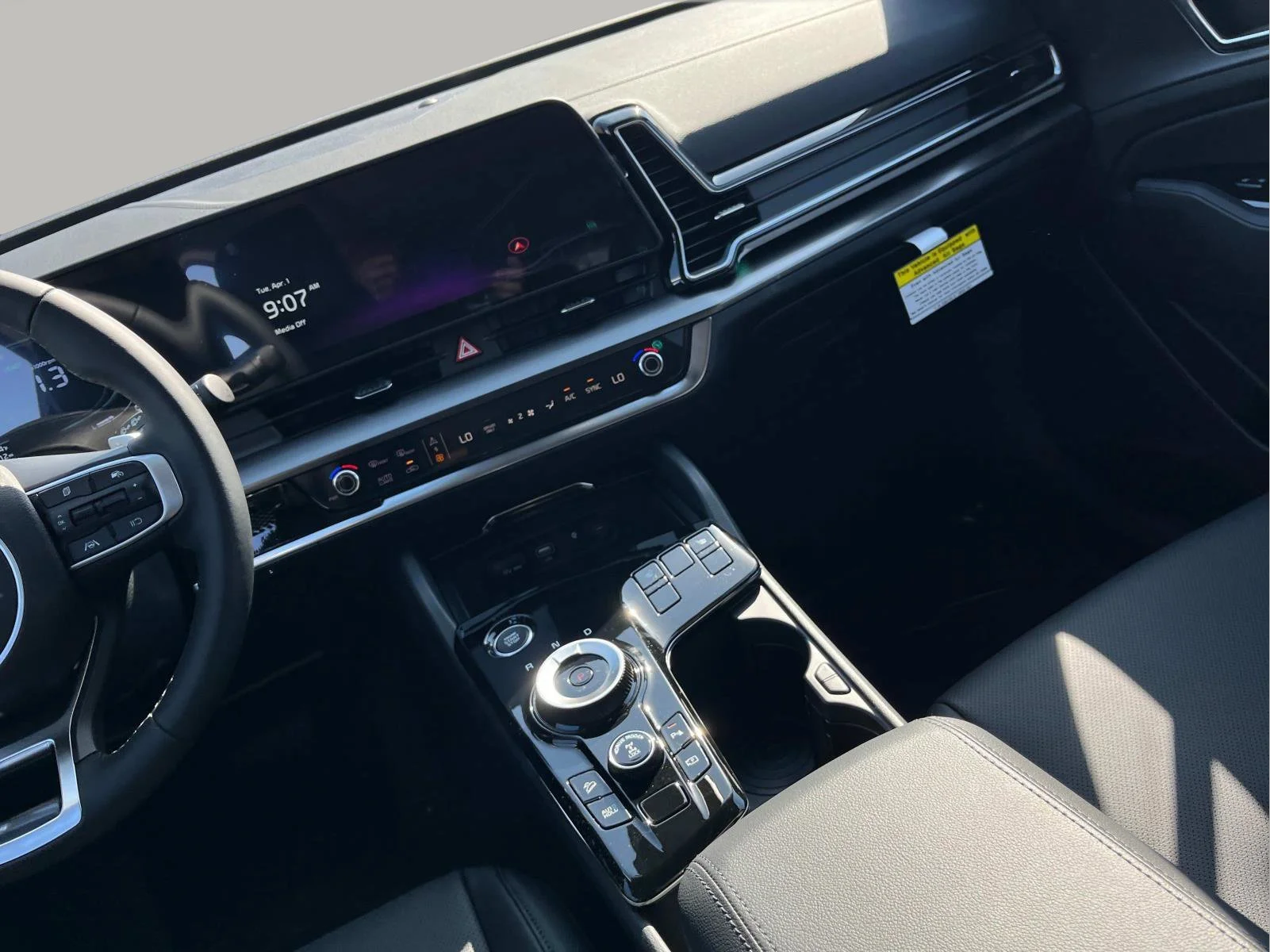 2025 Kia Sportage EX Hybrid - Photo 13