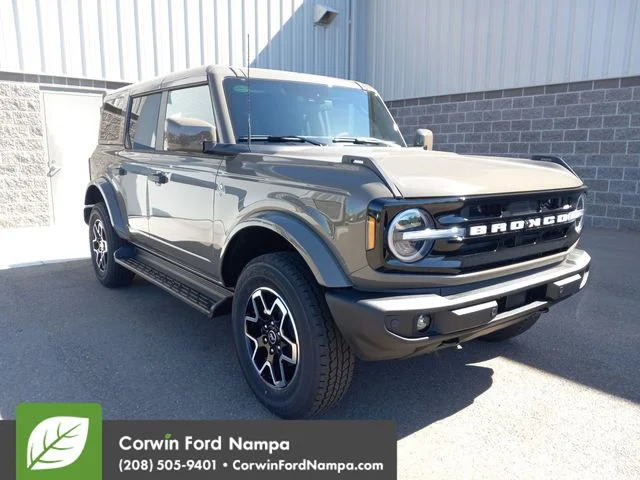 2026 Ford Bronco Outer Banks