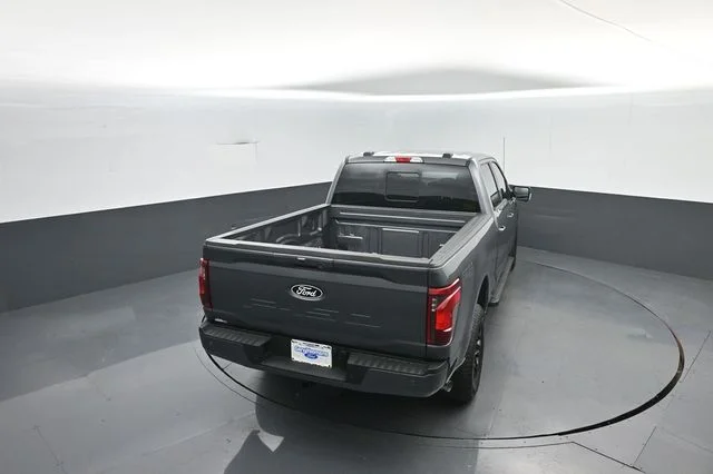 New 2026 Carbonized Gray Metallic Ford XLT image 29