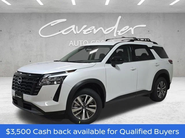 2026 Nissan Pathfinder SL