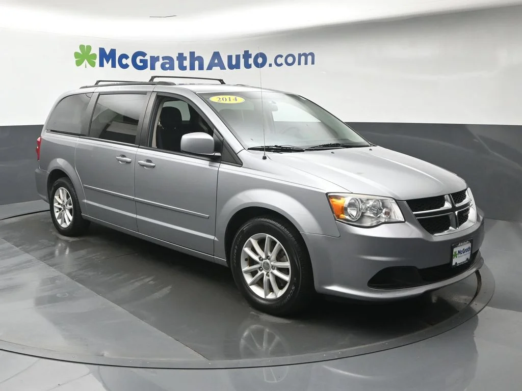 Used 2014 Silver Dodge SXT image 2