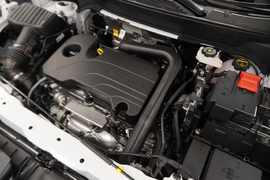 New 2027 Summit White Chevrolet LT image 41