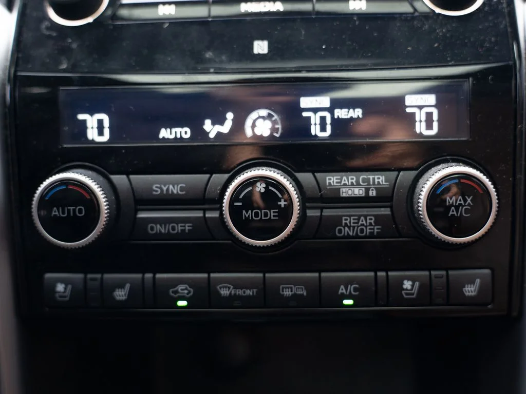Used 2020 White Subaru Touring image 27