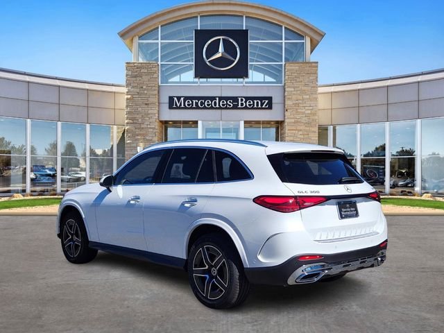Used 2026 MANUFAKTUR Moonlight White Metallic Mercedes-Benz GLC 300 image 3