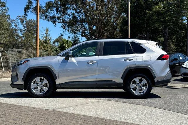Certified Used 2022 SILVER SKY METALLIC Toyota  image 8