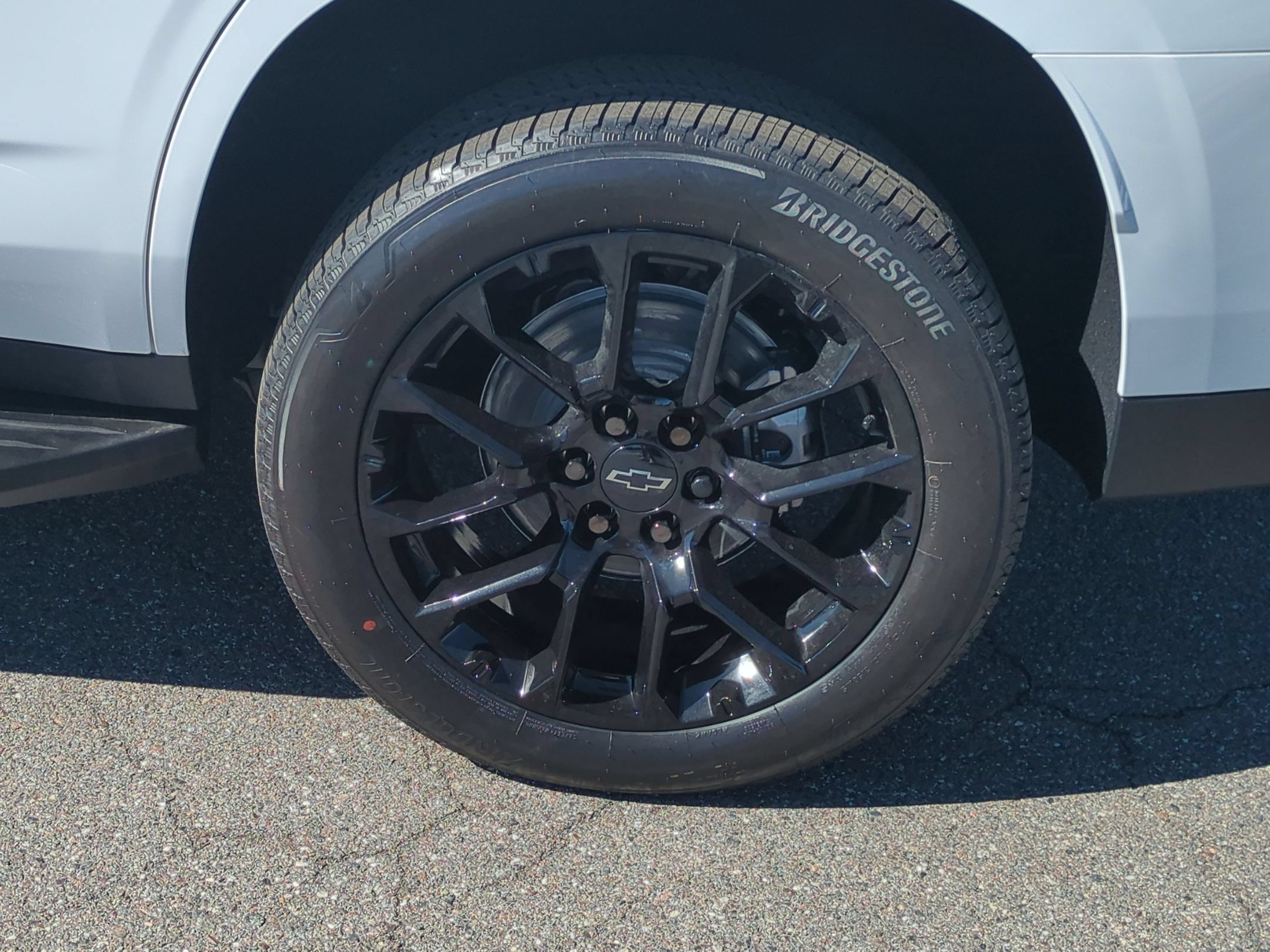 2027 Chevrolet Tahoe LS - Photo 9