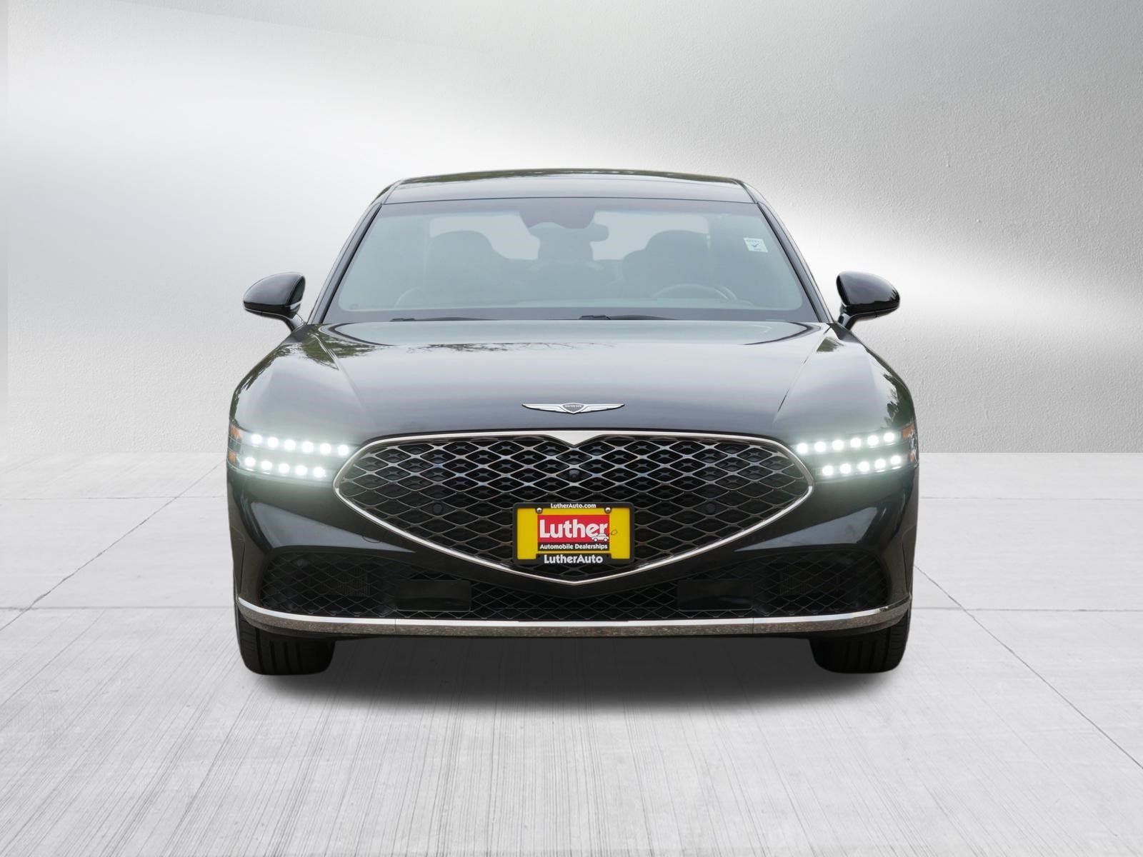Used 2026 Vik Black Genesis 3.5T e-SC image 2