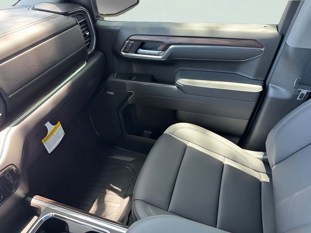 2026 GMC Sierra 1500 SLT - Photo 23