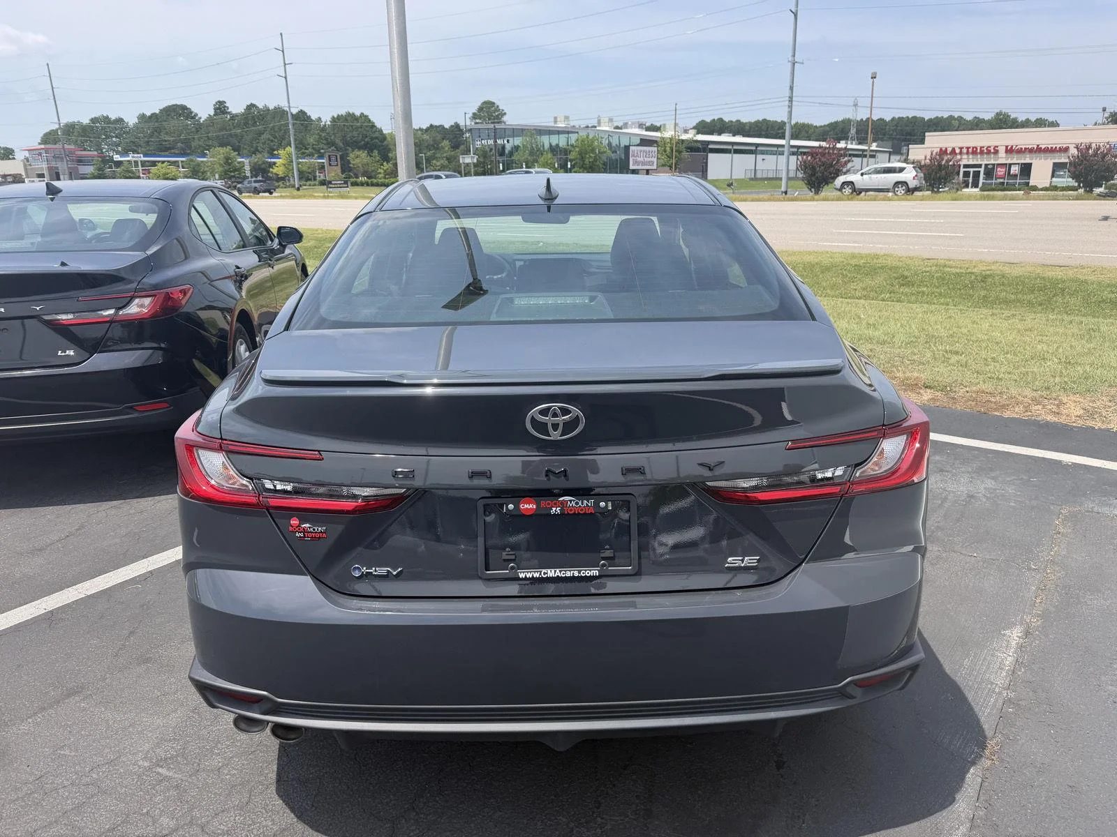 Used 2025 Underground Toyota SE image 6
