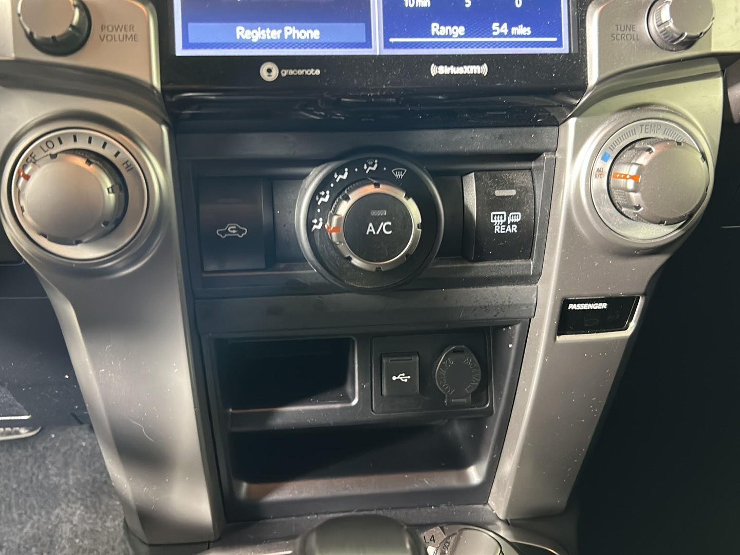 Used 2023 Ice Cap Toyota SR5 image 19