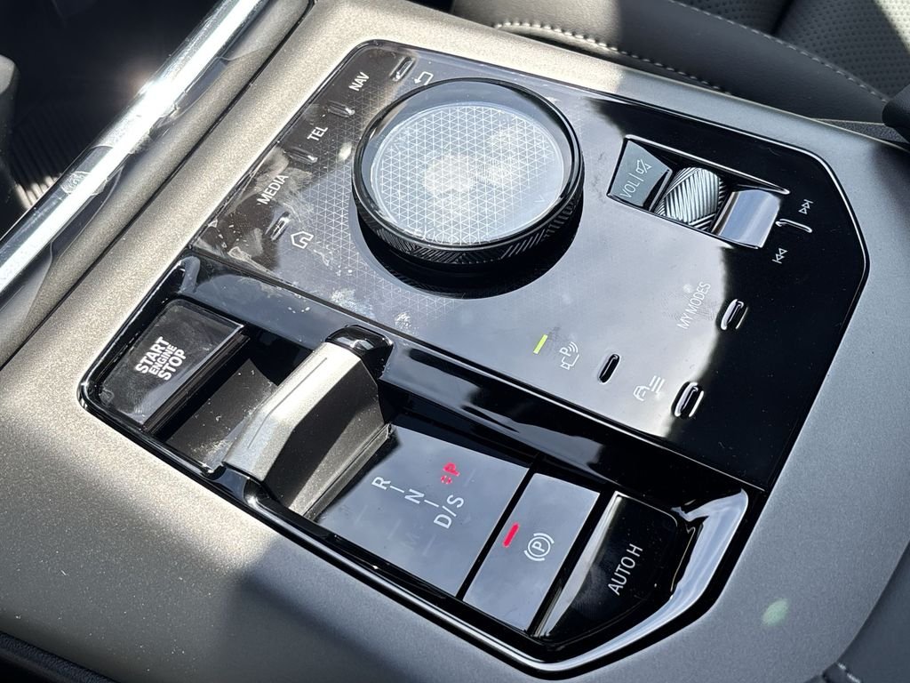 New 2026 Dark Graphite Metallic BMW 30 xDrive image 22