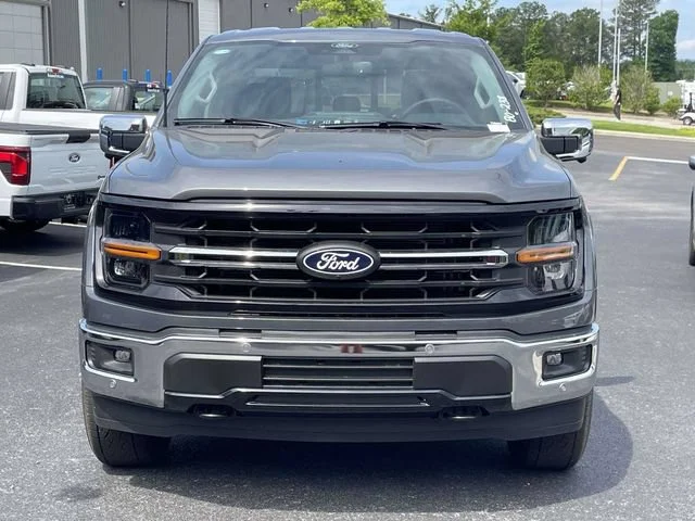 New 2026 Carbonized Gray Metallic Ford XLT image 36