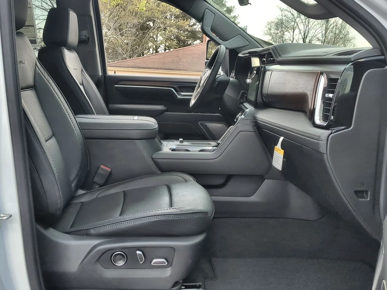 New 2026 Summit White GMC Denali image 29