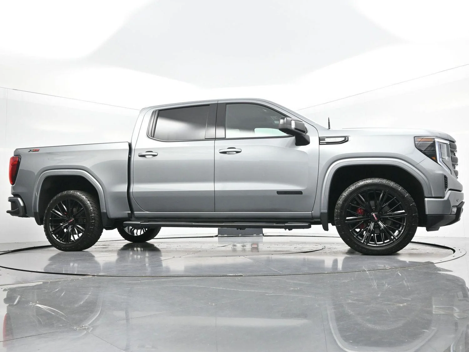 Used 2026 Sterling Metallic GMC Elevation image 43
