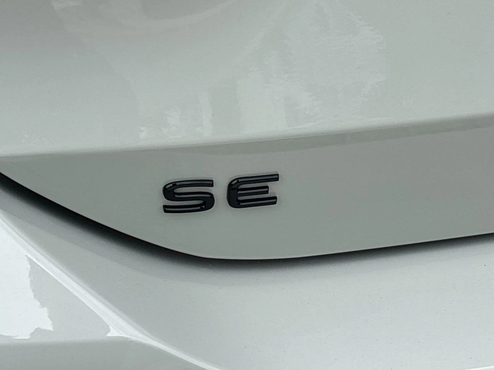 New 2026  Volkswagen SE R-Line Black image 11