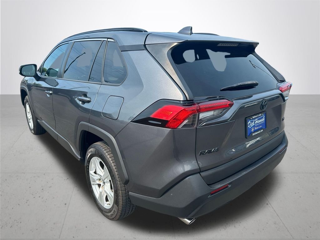 Used 2021 Gray Toyota XLE image 9