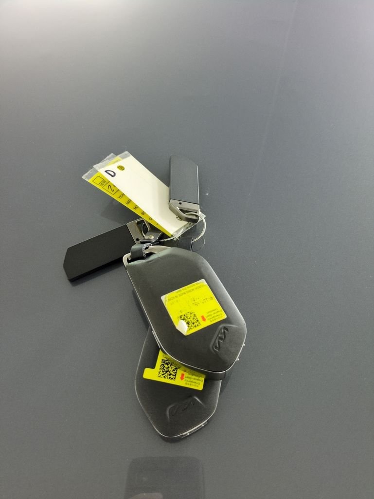 Used 2024 Silver Kia SX image 28