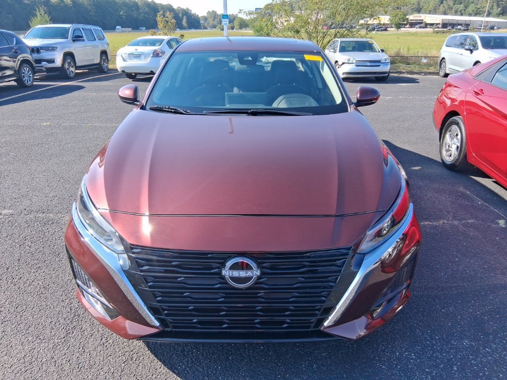 2025 Nissan Altima