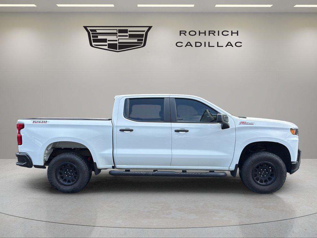 Used 2019 SUMMIT WHITE Chevrolet Custom Trail Boss image 4